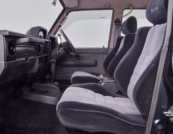 Interior Toyota Land Cruiser LX turbo Diesel [Japan] (BJ74) '1987–88