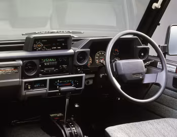Panel frontal Toyota Land Cruiser [Japan] (BJ71V) '1984–90
