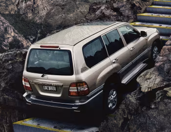 Toyota Land Cruiser VX [Australia] (J100-101) '2005–07