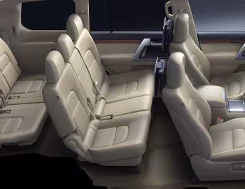 Interior Toyota Land Cruiser 200 VX [UAE] (UZJ200) '2015–21