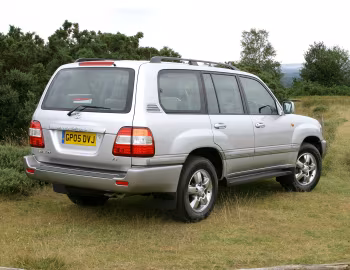 Toyota Land Cruiser Amazon [UK-spec] (J100-101) '2005–07