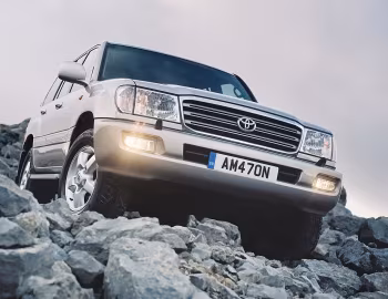 Toyota Land Cruiser Amazon [UK-spec] (J100-101) '2002–05