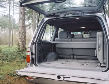 Ambos Toyota Land Cruiser Amazon [UK-spec] (J100-101) '2002–05