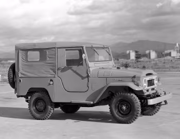 Toyota Land Cruiser Canvas Top (FJ40) '1960–63