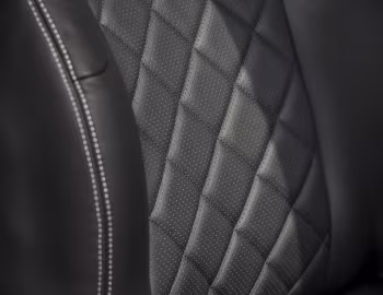 Interior Toyota Land Cruiser Challenger [Netherlands] (150) '2019–20