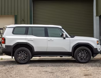 Toyota Land Cruiser Commercial [UK-spec] (250) '2025–pr.