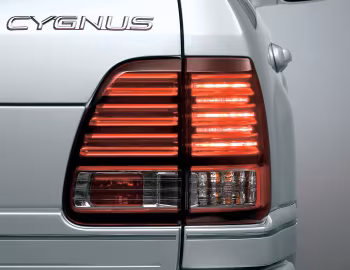 Toyota Land Cruiser Cygnus (UZJ100W) '2005–07
