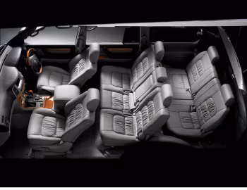 Interior Toyota Land Cruiser Cygnus (UZJ100W) '2003–05