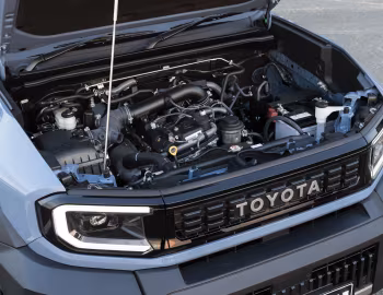 Bajo el capó Toyota Land Cruiser FJ VX [South Africa] '2026
