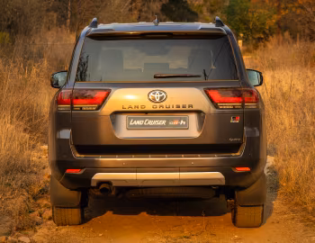 Toyota Land Cruiser GR-S HEV [South Africa] (300) '2026