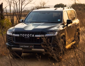 Toyota Land Cruiser GR-S HEV [South Africa] (300) '2026