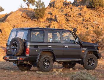 Toyota Land Cruiser GXL [Australia] (J76) '2023–pr.