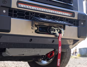 Toyota Land Cruiser GXL Accessorized [Australia] (300) '2021–pr.