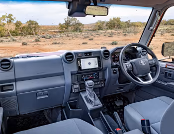 Panel frontal Toyota Land Cruiser GXL Double Cab Chassis [Australia] (J79) '2023–pr.