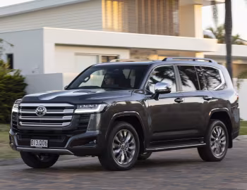 Toyota Land Cruiser performance hybrid Sahara ZX [Australia] (300) '2026