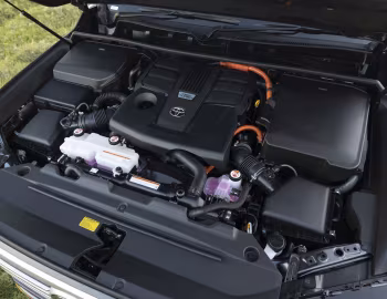 Bajo el capó Toyota Land Cruiser performance hybrid Sahara ZX [Australia] (300) '2026