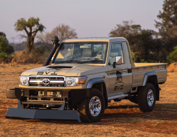 SVI Toyota Land Cruiser Pickup (J79) '2021–pr.