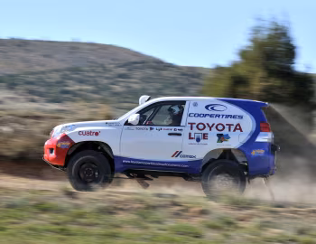 Toyota Land Cruiser KXR Dakar (J155W) '2011