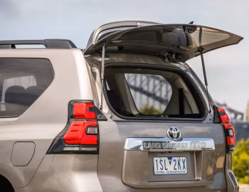 Toyota Land Cruiser Prado GXL [Australia] (150) '2017–20