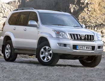 Toyota Land Cruiser "Invincible" 5-door [UK-spec] (J120W) '06.2007–05.2009