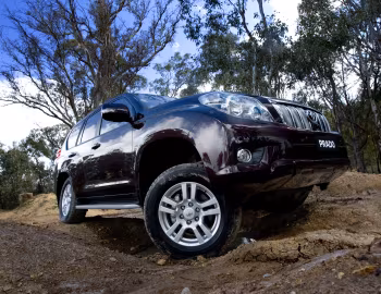 Toyota Land Cruiser Prado Kakadu 5-door [Australia] (150) '2009–13