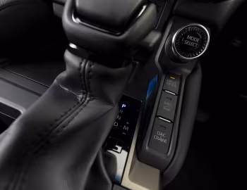 Interior Toyota Land Cruiser Prado VX-R "First Edition" [South Africa] (250) '2024–pr.