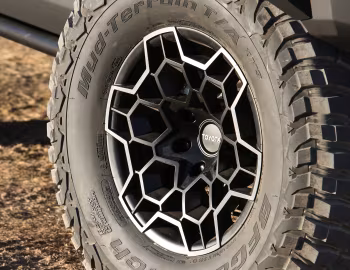 Toyota Land Cruiser ROX Concept '11.2024