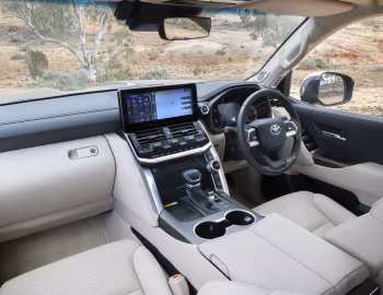 Panel frontal Toyota Land Cruiser Sahara [Australia] (300) '2021–pr.