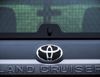 Toyota Land Cruiser Utility Commercial SWB [UK-spec] (155) '2018–20