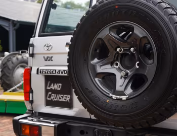 Toyota Land Cruiser VX [South Africa] (J76) '2024–pr.