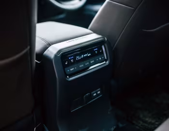 Interior Toyota Land Cruiser 250 ZX [Japan] (3DA-GDJ250W) '04.2024–pr.