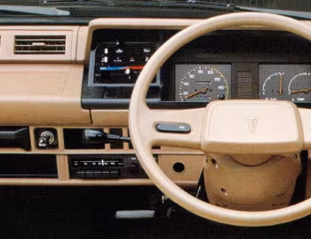 Panel frontal Toyota LiteAce DL STD [Japan] (M20) '1982–85