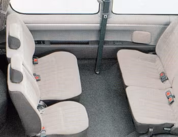 Interior Toyota LiteAce Wagon GXL (YR30G) '07.1993–09.1996