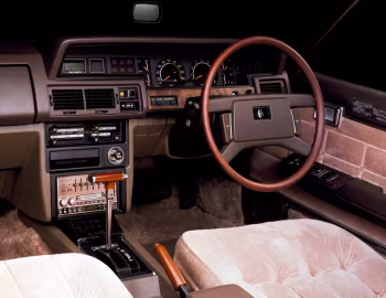 Panel frontal Toyota Corona Mark II Hardtop Grande [Japan] (E-MX63/E-GX61) '10.1980–08.1982