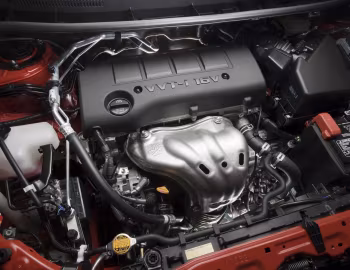 Bajo el capó 2012–14 Toyota Matrix S [North America] '2011–14