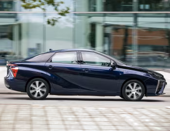 Toyota Mirai [UK-spec] '2015–21