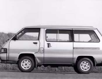 Toyota Model-F Wagon [UK-spec] (R20/R30) '11.1982–08.1988