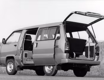 Toyota Model-F Wagon [UK-spec] (R20/R30) '11.1982–08.1988
