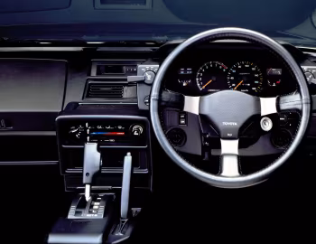 Panel frontal Toyota MR2 G [Japan] (AW11) '06.1984–08.1986