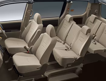 Interior Toyota Noah '2007–10