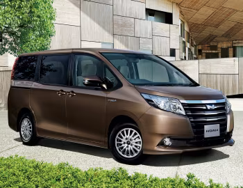 Toyota Noah G '01.2014–06.2017