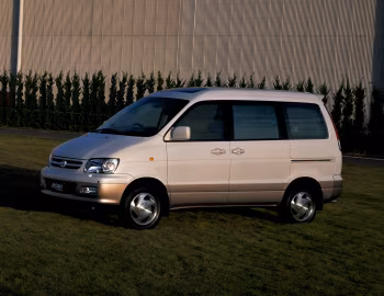 Toyota TownAce Noah '1996–2001