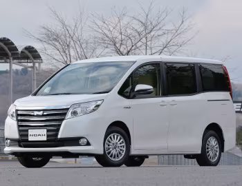 Toyota Noah G '01.2014–06.2017