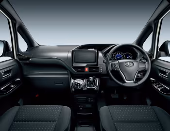 Panel frontal Toyota Noah Hybrid '07.2017–12.2021
