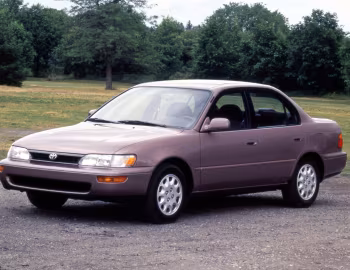1993–95 Toyota Corolla LE 4-door Sedan [North America] (AE102) '1992–95