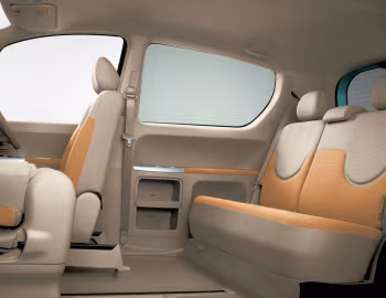 Interior Toyota Porte (NNP10) '12.2005–07.2012