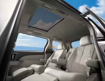 Interior Toyota Previa '2006–09