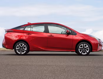 Toyota Prius [Australia] '2016–18