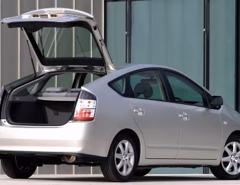Toyota Prius [UK-spec] (NHW20) '2003–09