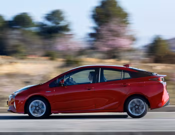 Toyota Prius [Worldwide] '2016–18